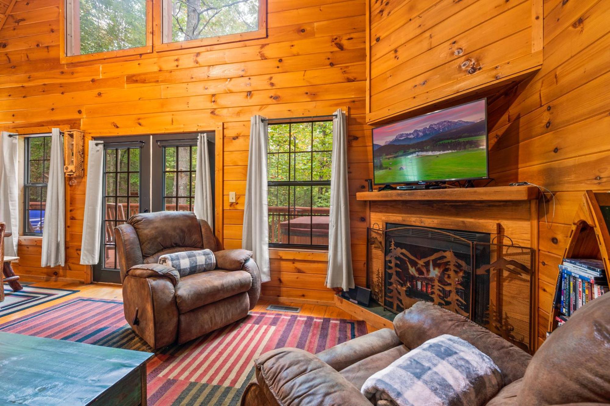 Great Smoky Mountains Cabin!, Secluded, Pet-Kid Friendly! Sevierville Luaran gambar